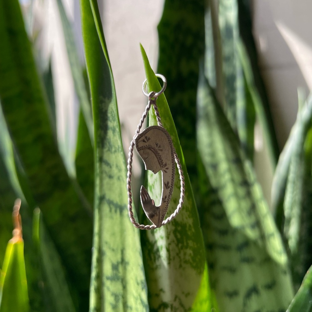 Sterling Silver Virgin Mary - Picture 3 of 7